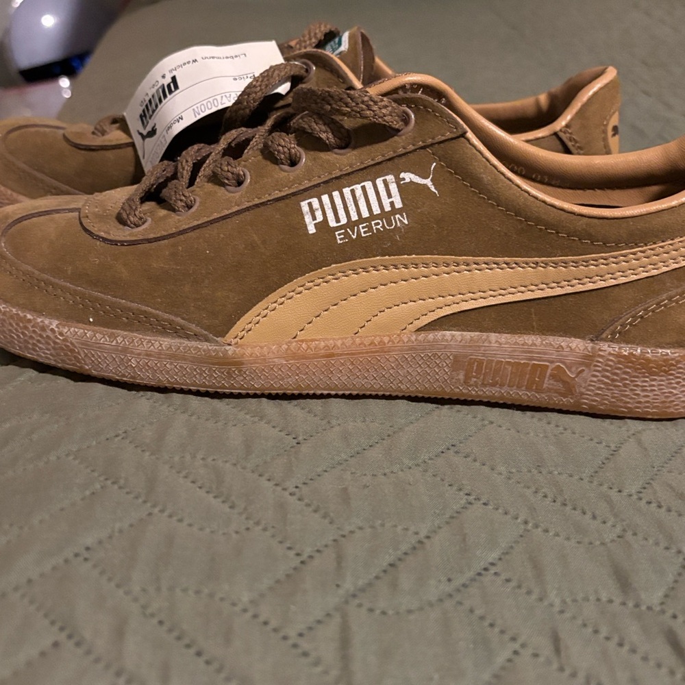RARE Vintage PUMA Everun sneakers